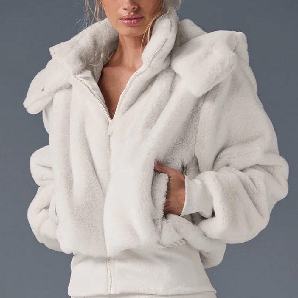 Alo Yoga Faux Fur Foxy Jacket Ivory Small